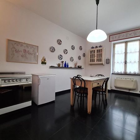 Ferienwohnung Mansarda A Finalborgo - Fascino E Tradizione Finale Ligure Exterior foto