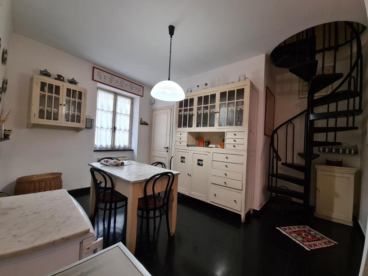 Ferienwohnung Mansarda A Finalborgo - Fascino E Tradizione Finale Ligure Exterior foto